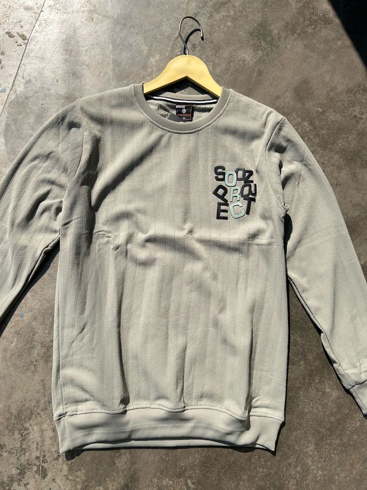 Stylish Grey Sweatshirt