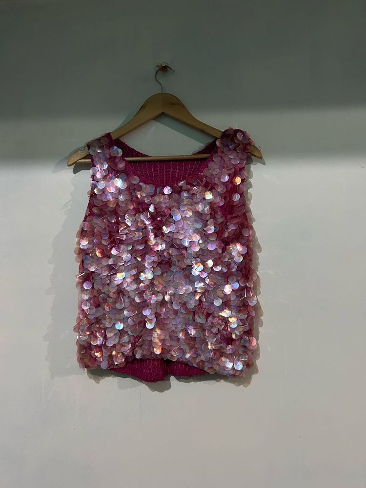 Women top