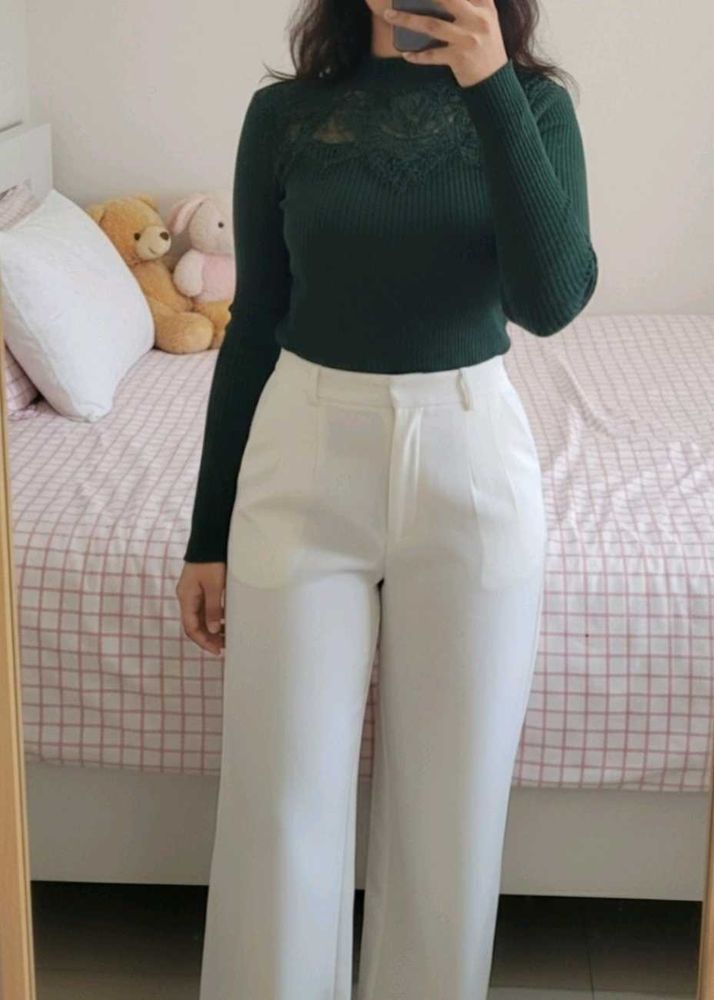 CODE by life style.Green Lace Top