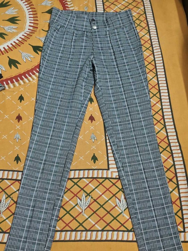 Plaid High-Waisted Trousers