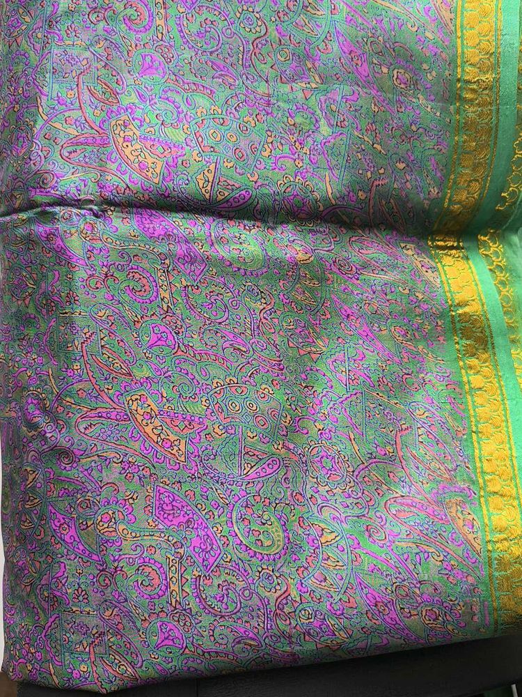 silk saree with zari boder
