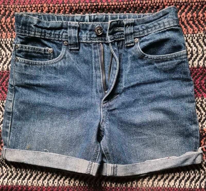 Thrifted Shorts 💯