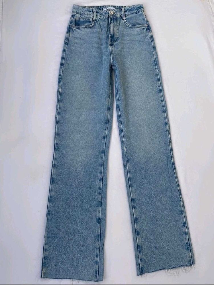 Straight Jeans