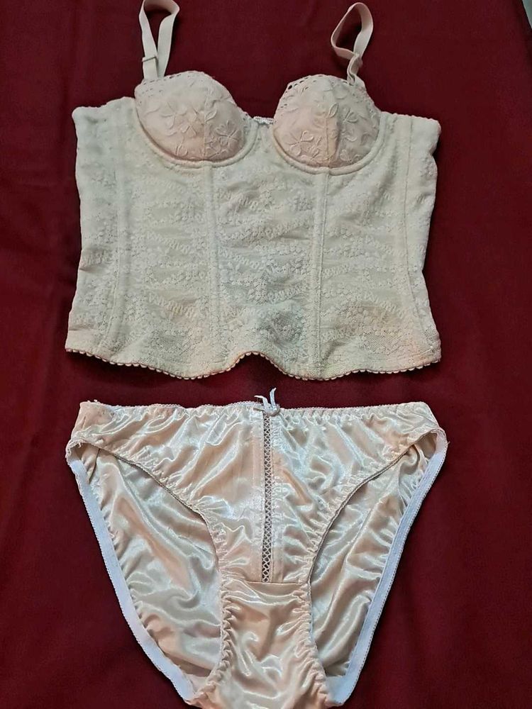 premium  corset bra n panty strachable