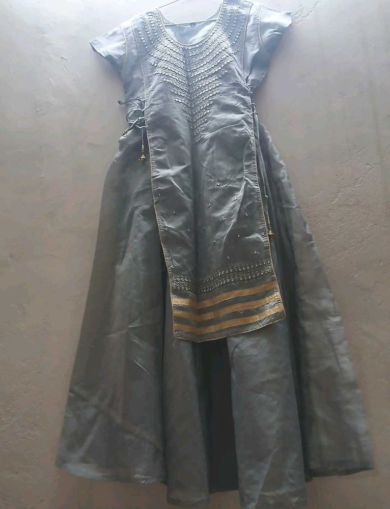 Gray Embellished Salwar Kameez Suit