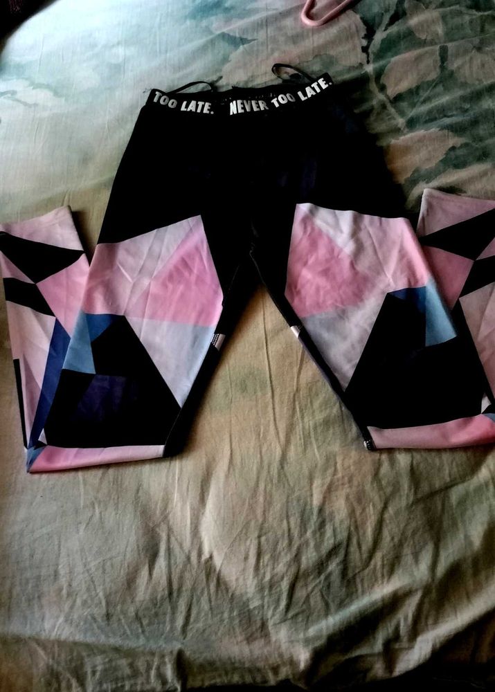 Shein—Geometric Print Leggings