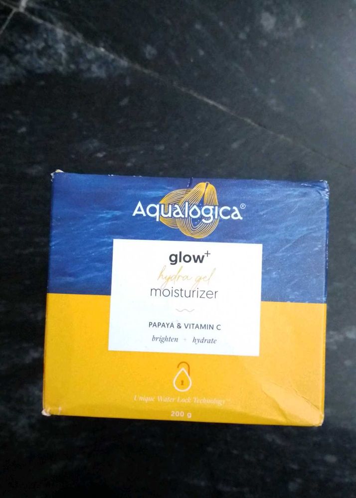 Aqualogica Glow Moisturizer