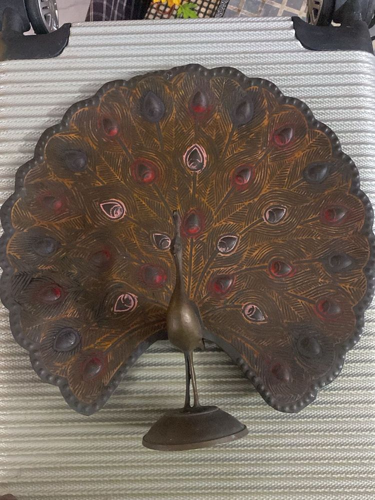 Peacock Showpiece