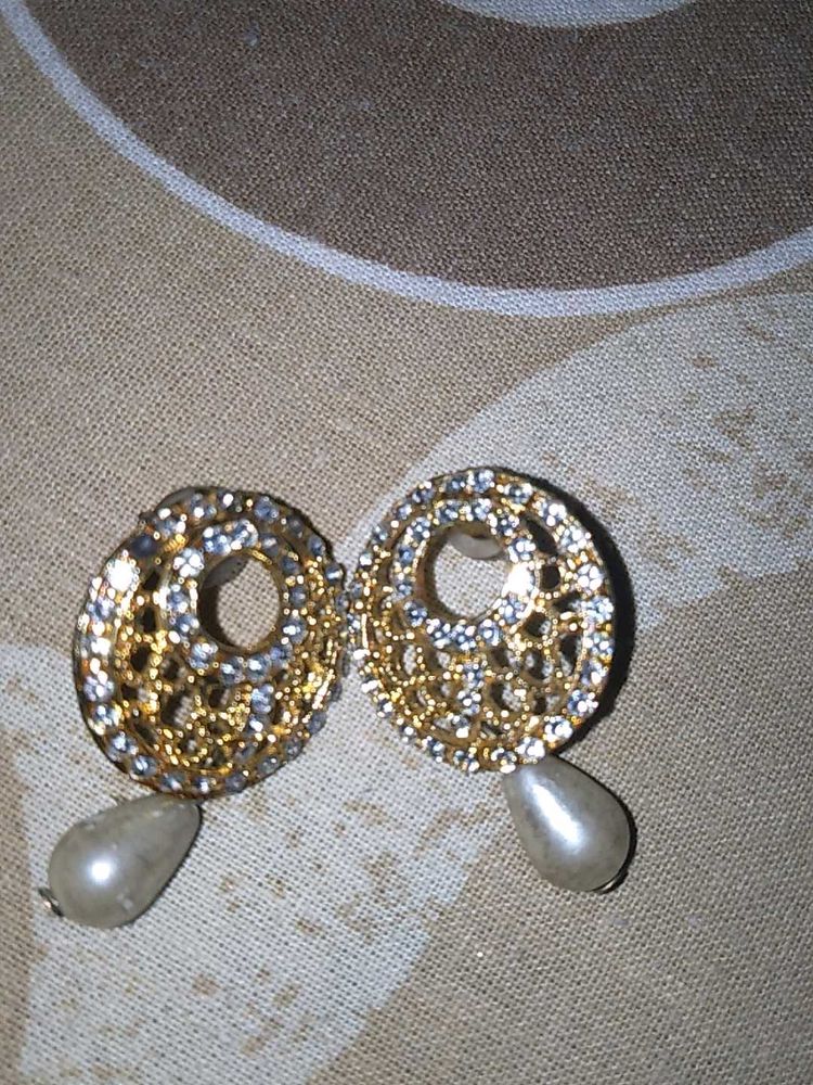 Pearl Drop Earrings