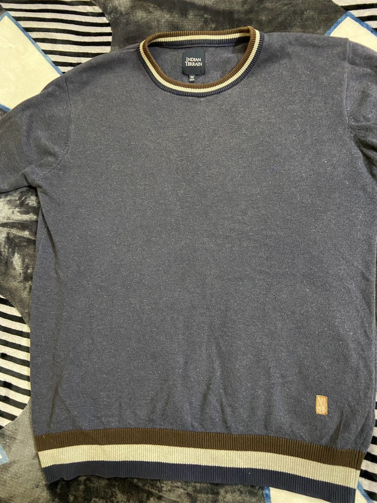 Navy blue wool Sweater With Retro Design Thrift