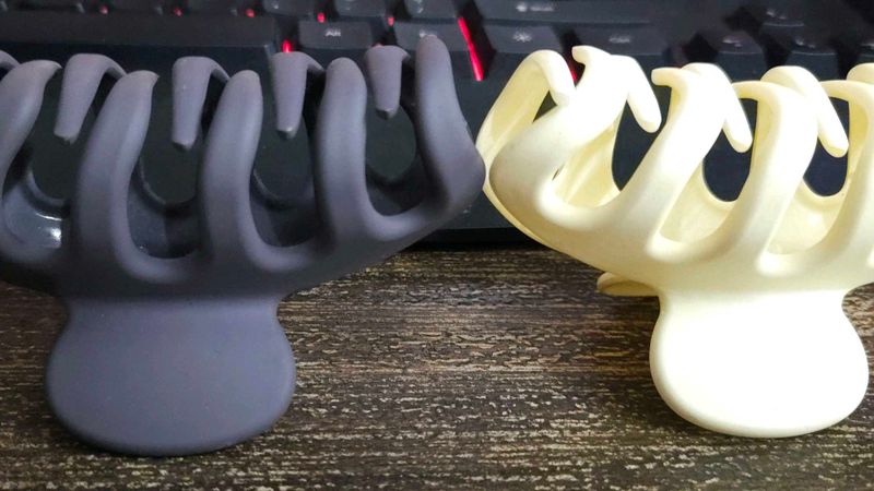 Set Of 2 Grip Hair Claws! 🍢