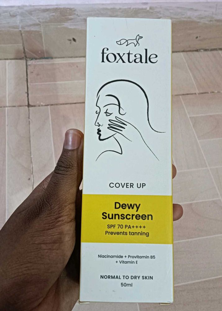 Foxtale Dewy Sunscreen SPF 70 PA ++++