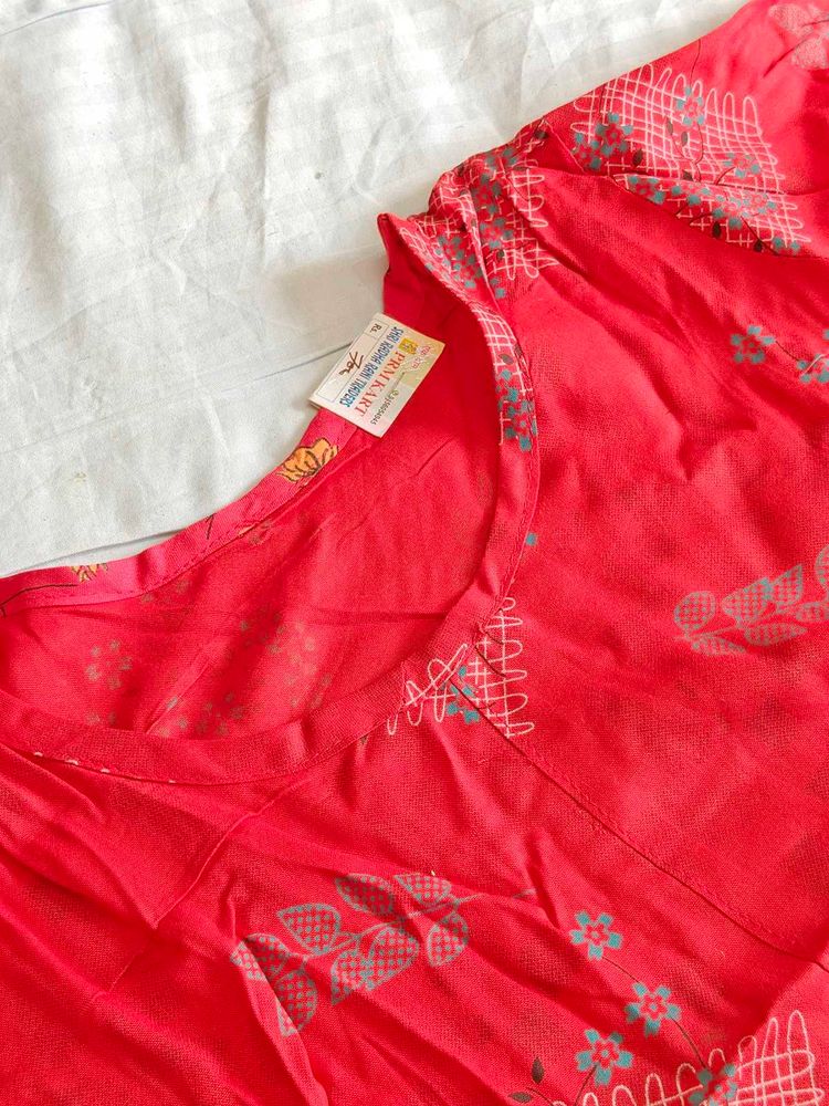 Coral Floral Print Top