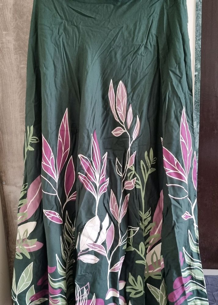 Olive Green Skirt With Floral Design XL