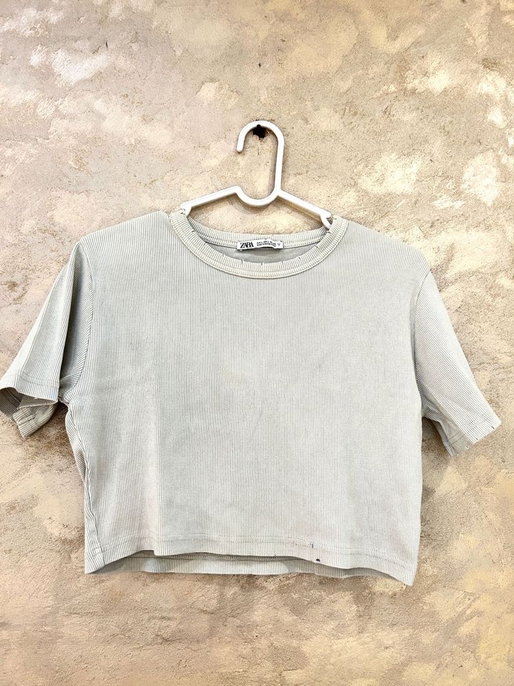 Greyish Casual Crop Top