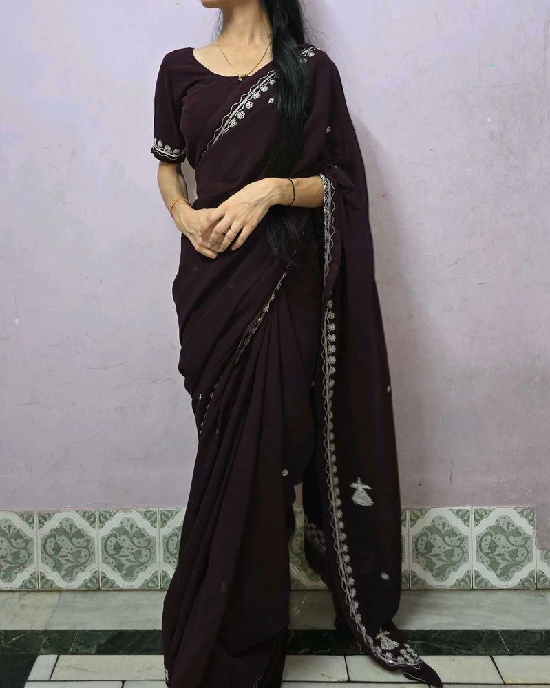 Elegant Burgundy Embroidered Saree😊