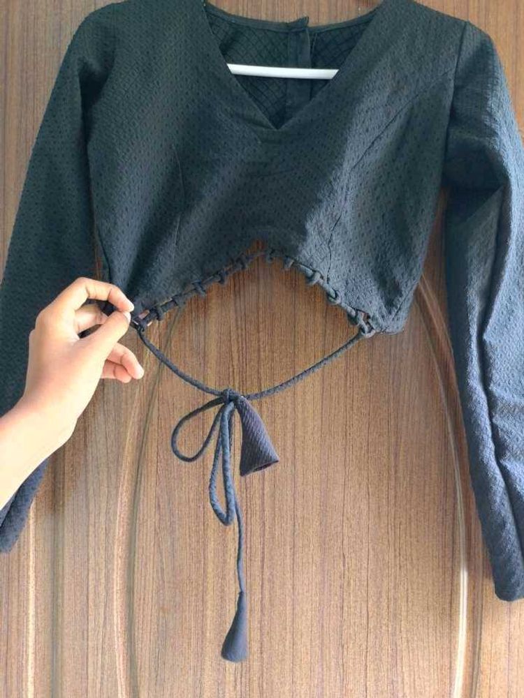 Stylish Black Crop Top Blouse