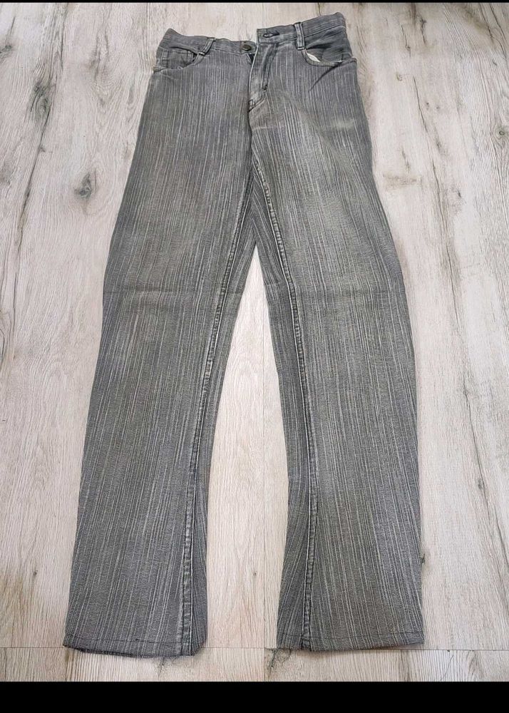 sc1224 Sabrin Jeans size 28