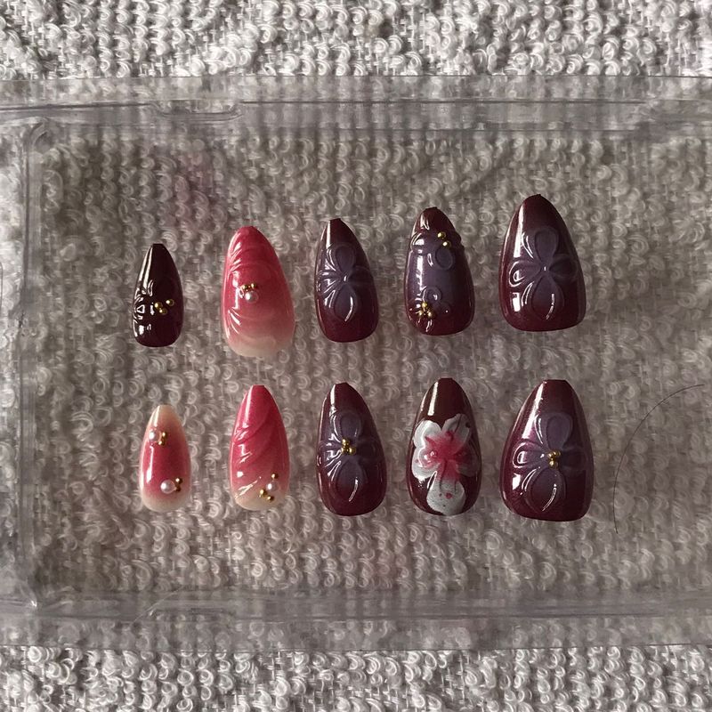 Press On Nails With Detailed Work