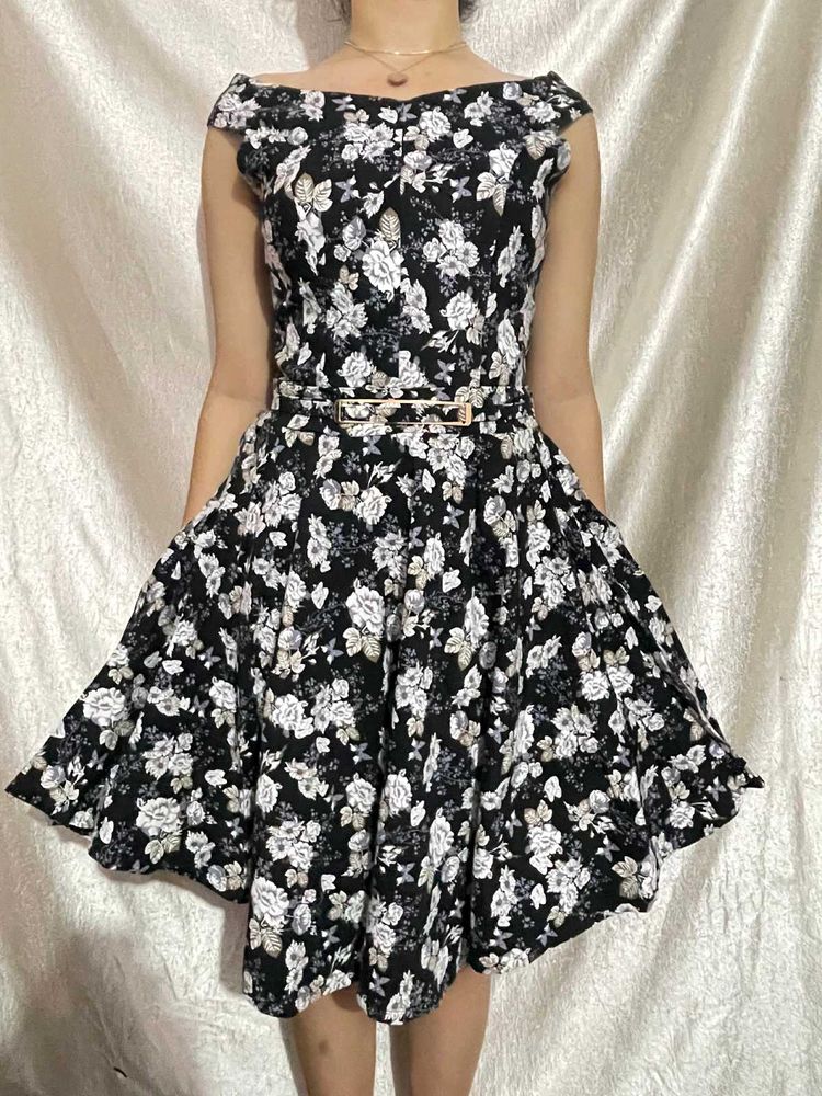 Black Floral Printed Dress