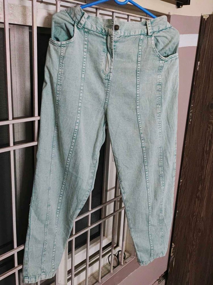 Orchid Blues High Rise Straight Fit Jeans Size S