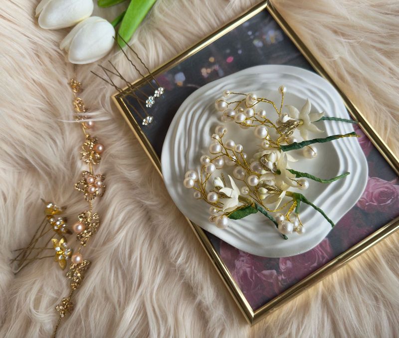 Combo Of Pearl Hairstyle Accessories.Used 2-3times