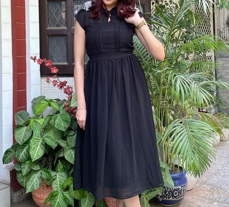 Black Crown Neck One Peice Dress[NEW]