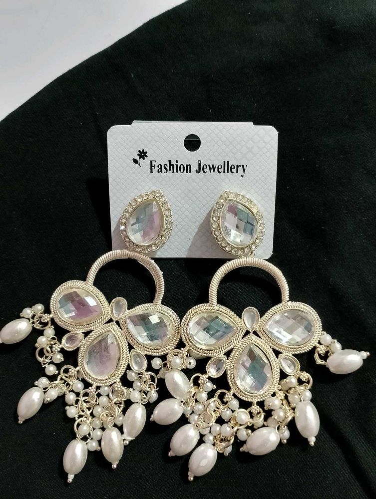 Elegant Pearl &amp; Crystal Drop Earrings