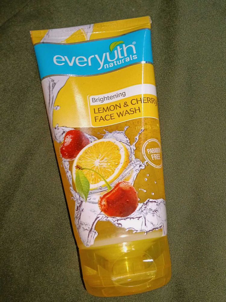 Everyuth Face Wash