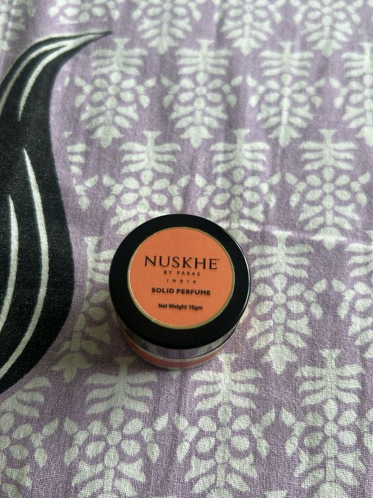 Solid Perfume Nuskhe By Paras