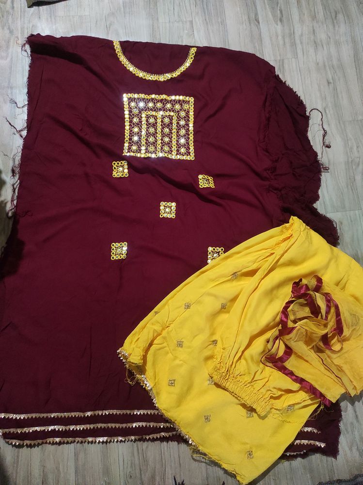 Kurta Set With Dupatta