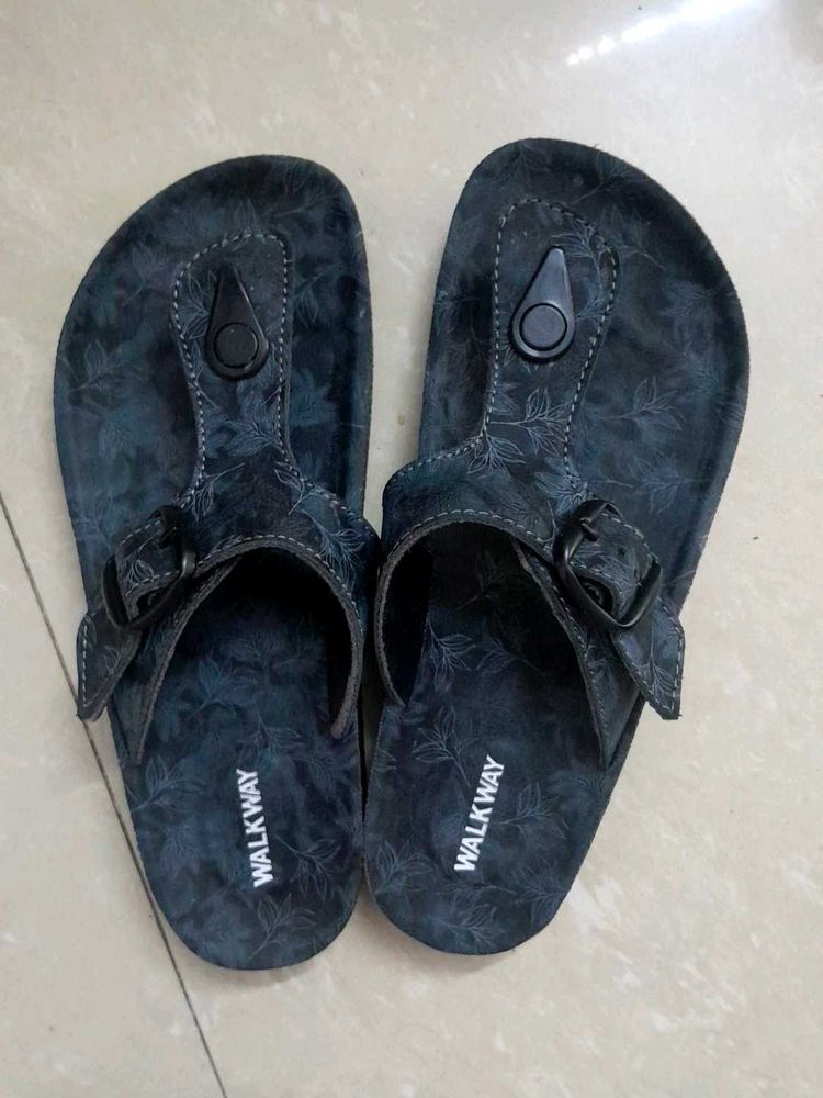 Walkway T-Strap Slippers