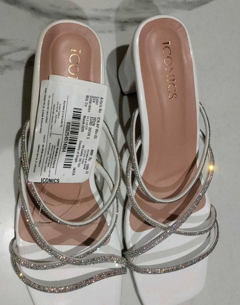 White Wedges