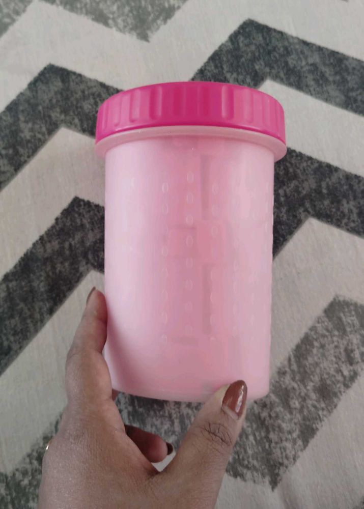 Brand new Dog/ Pet paw cleaner medium