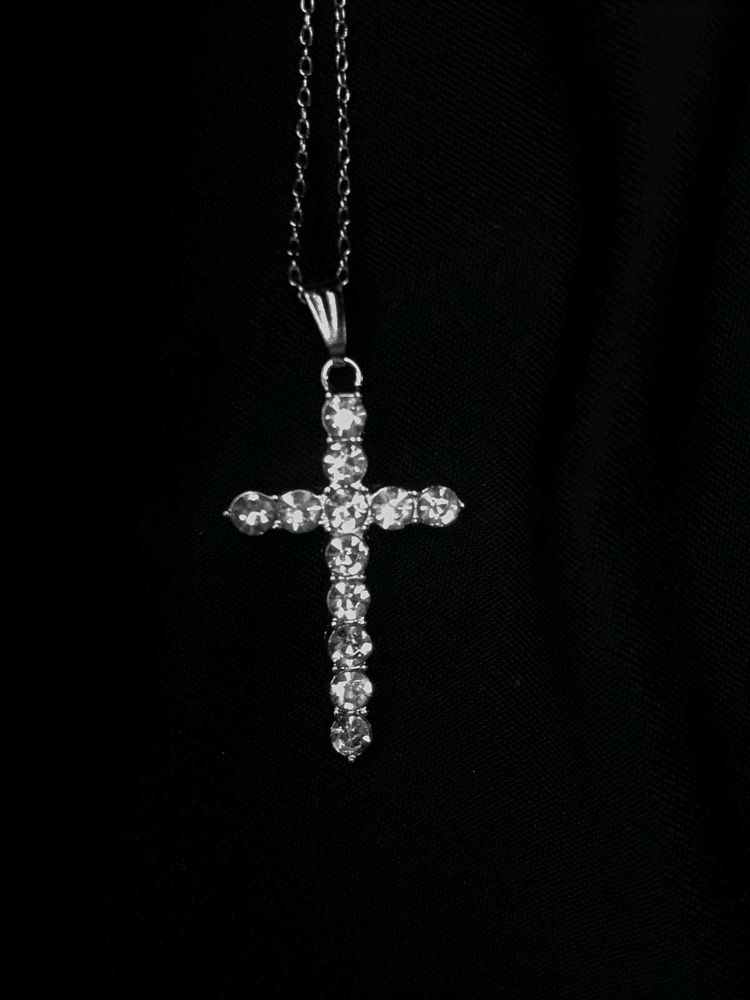Cross Pendant Necklace