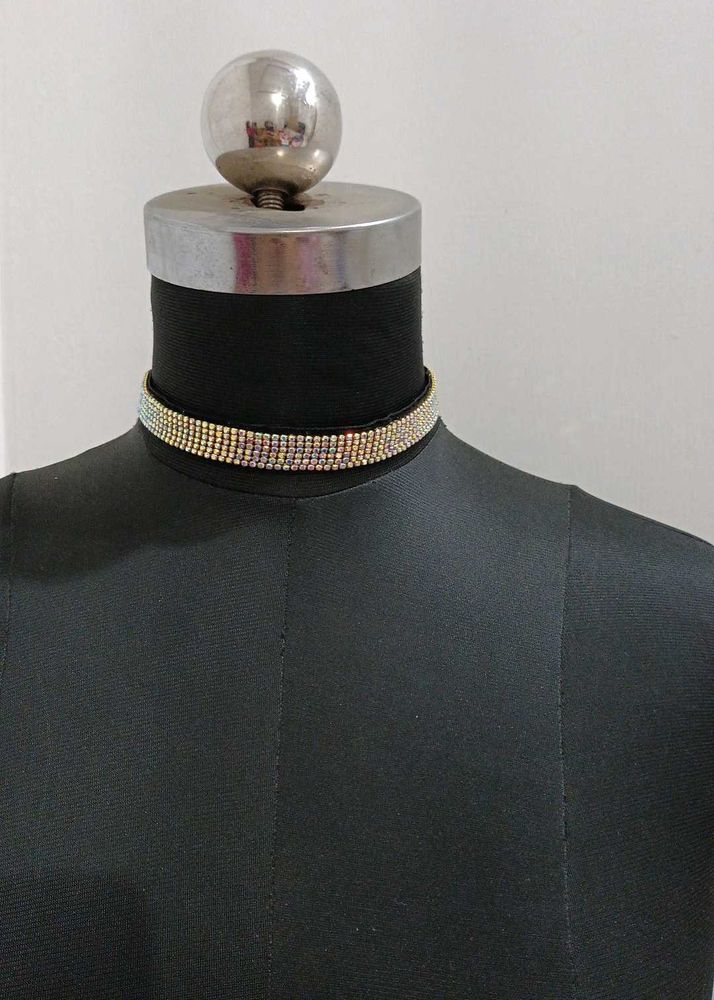 Sparkling Rhinestone Choker