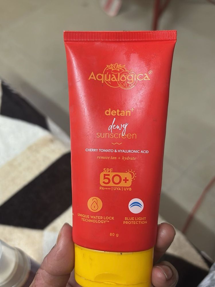 Aqualoqica Detan Dewy Sunscreen