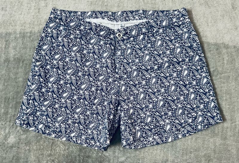 Patterned Women&#39;s Shorts