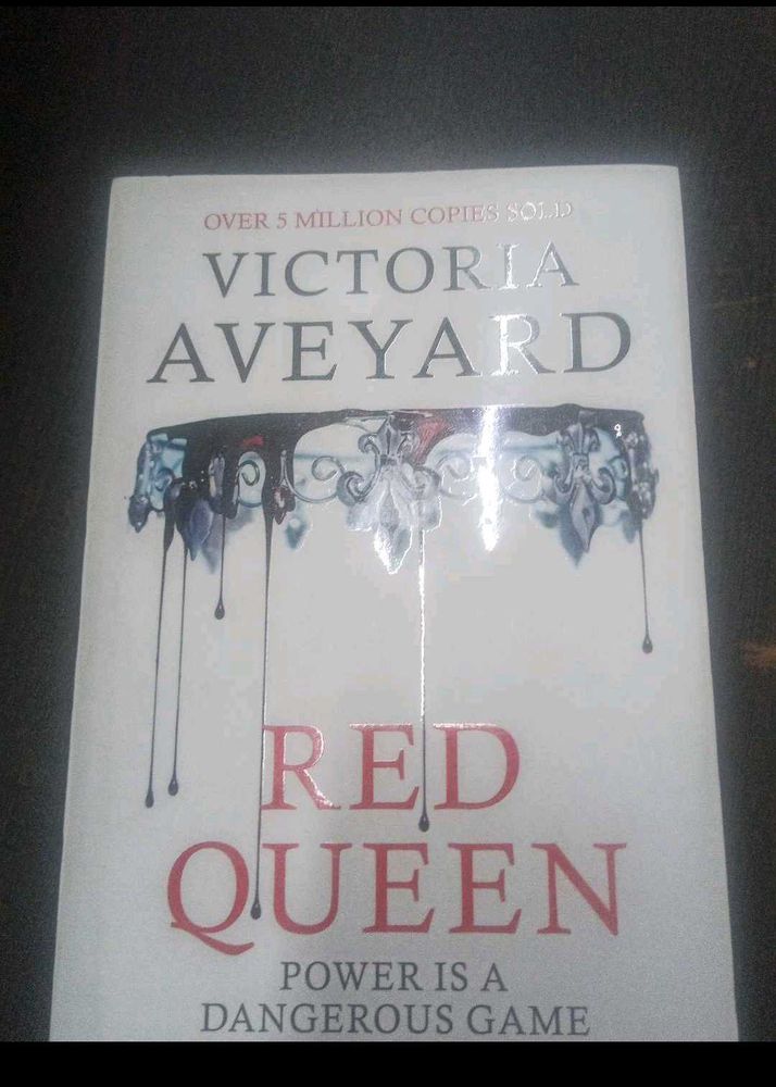 Red Queen by Victoria Aveyard