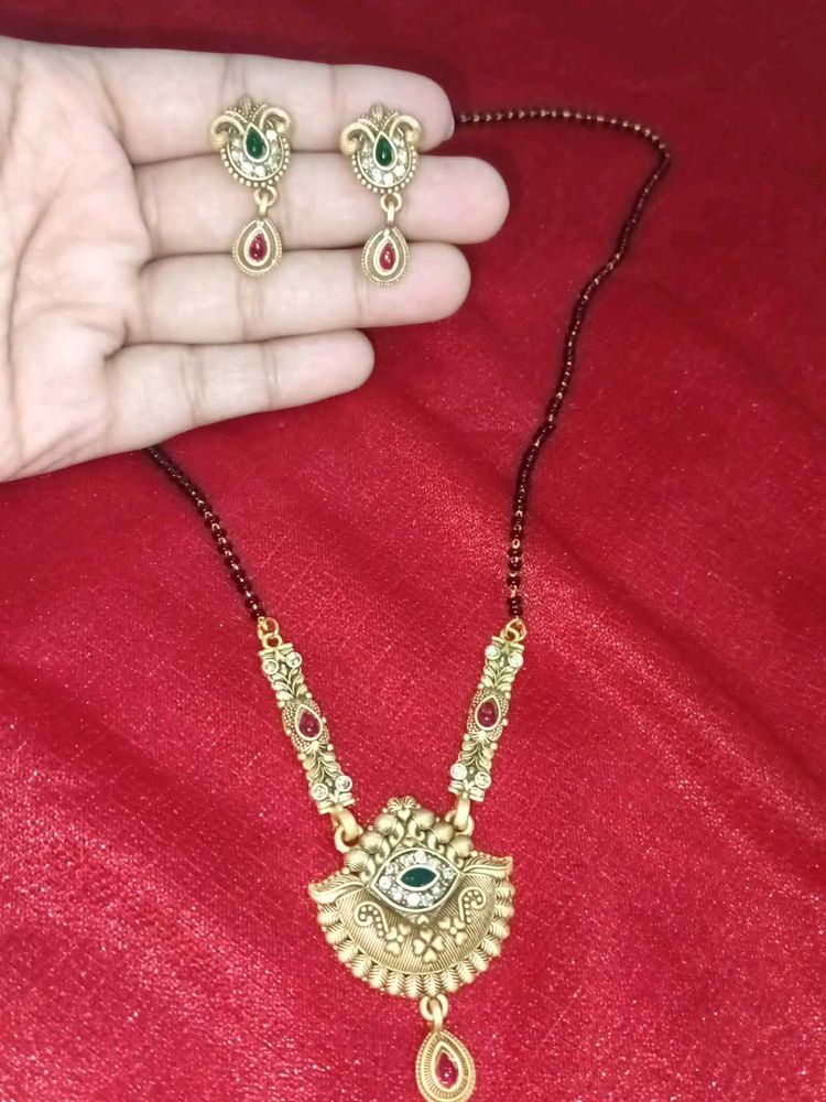 Mangalsutra With Black Pearl