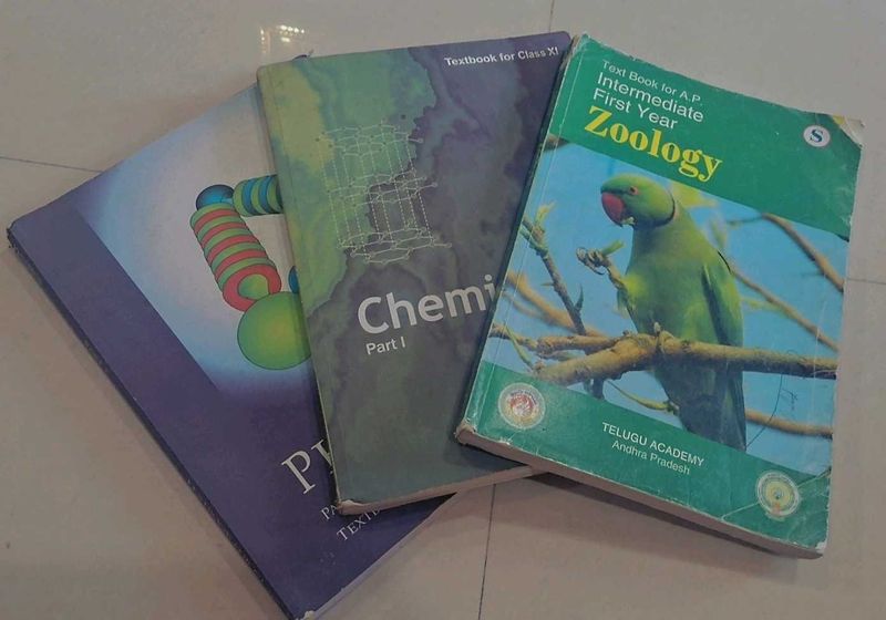 Textbooks: Physics, Chemistry, Zoology