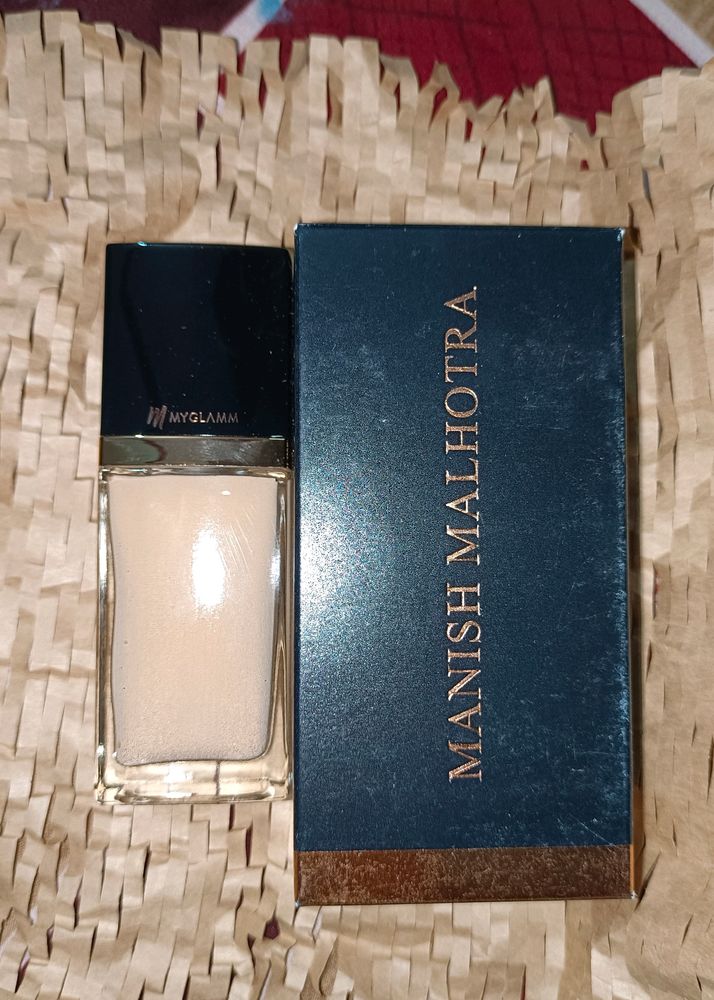 MyGlamm Manish Malhotra Beauty Skin Awakening Foun