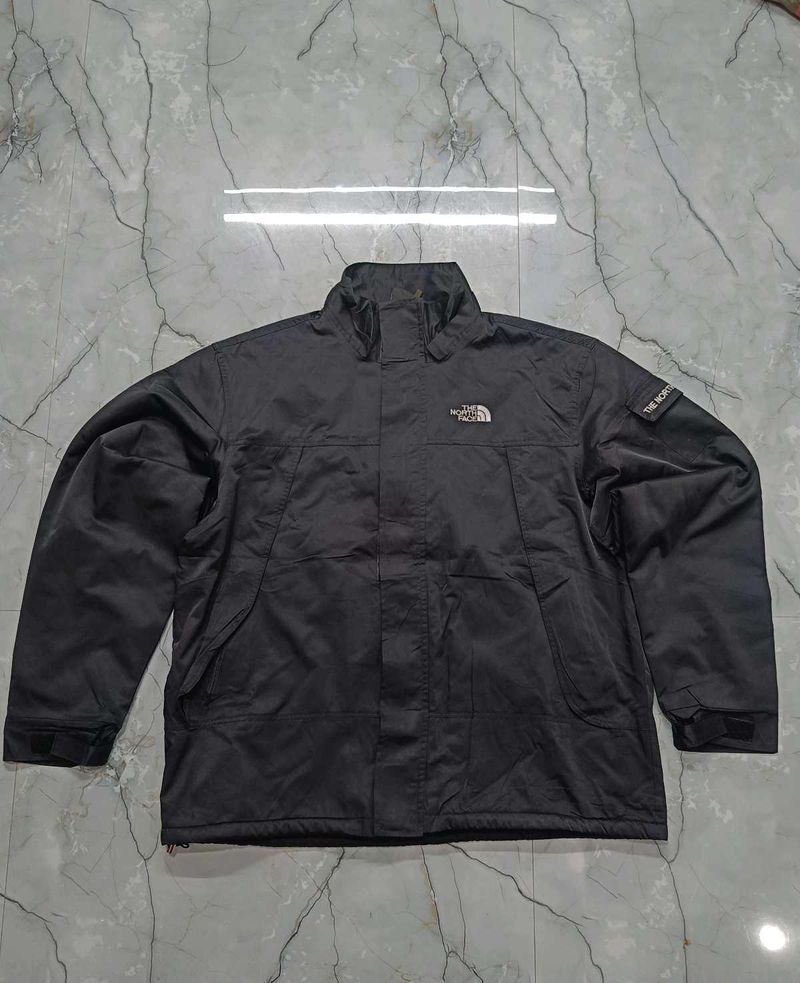 North Face waterproof jacket 🧥
