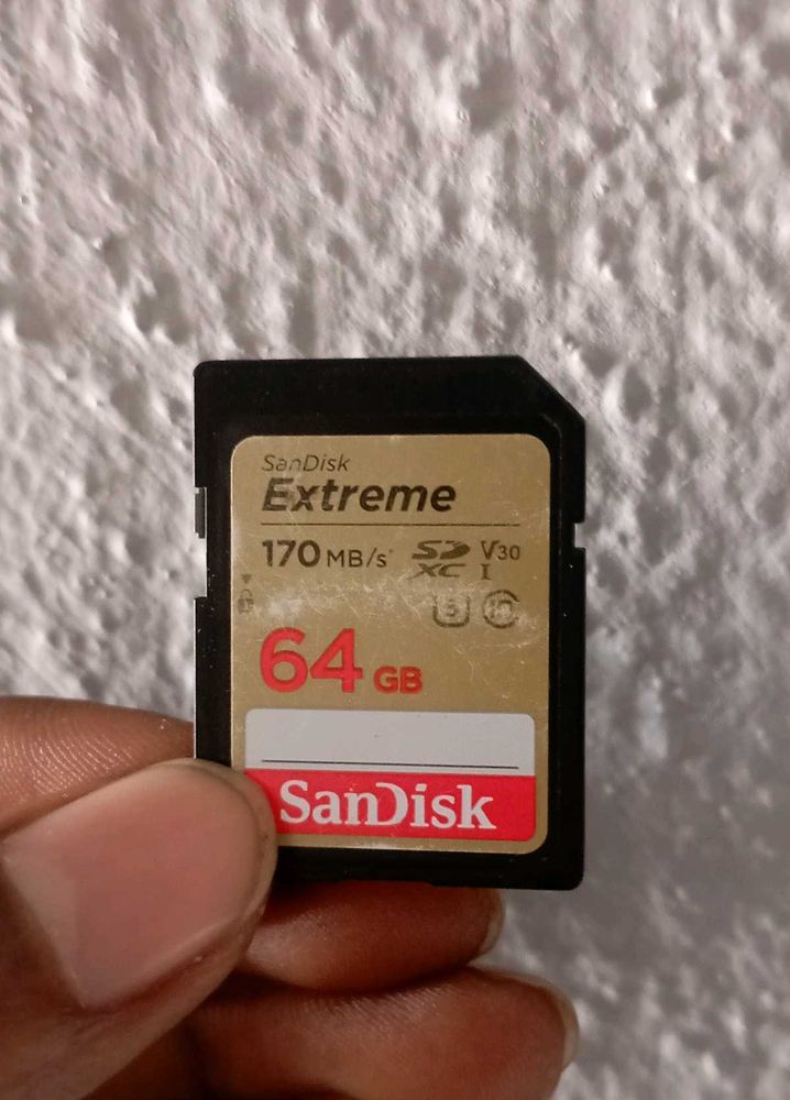 SanDisk Extreme 64GB SD Card