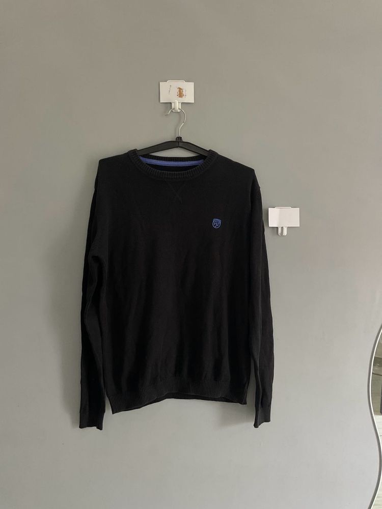 Black Pullover Sweater