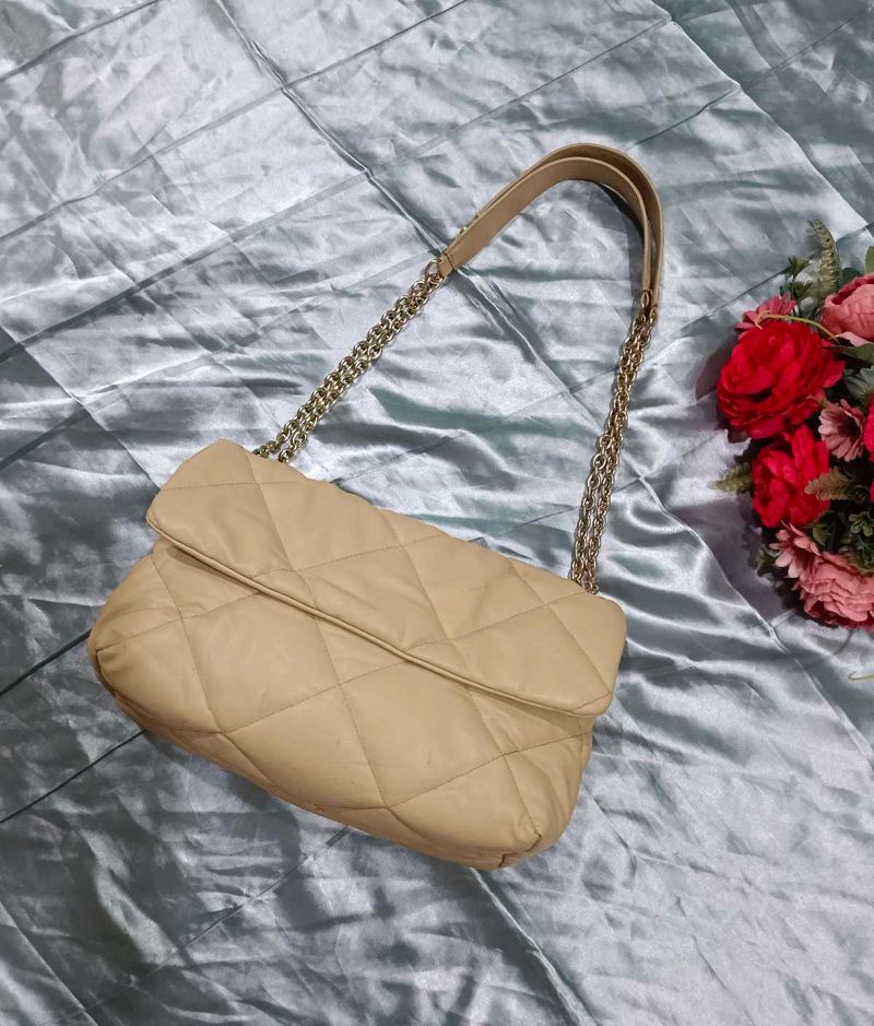 H&amp;M Quilted Chain Shoulder Bag