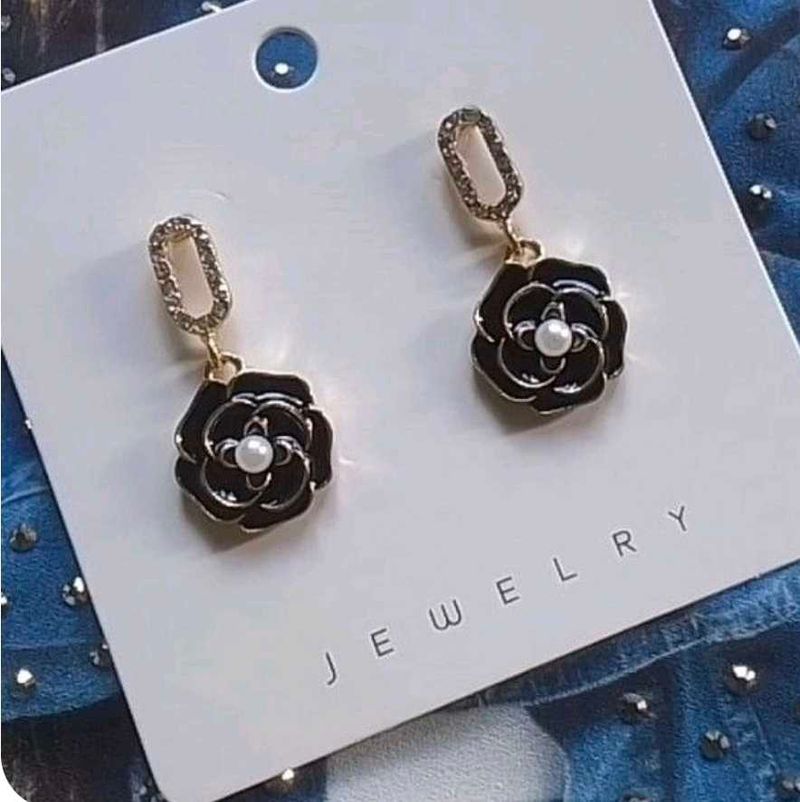 Black Rose Drop Earrings