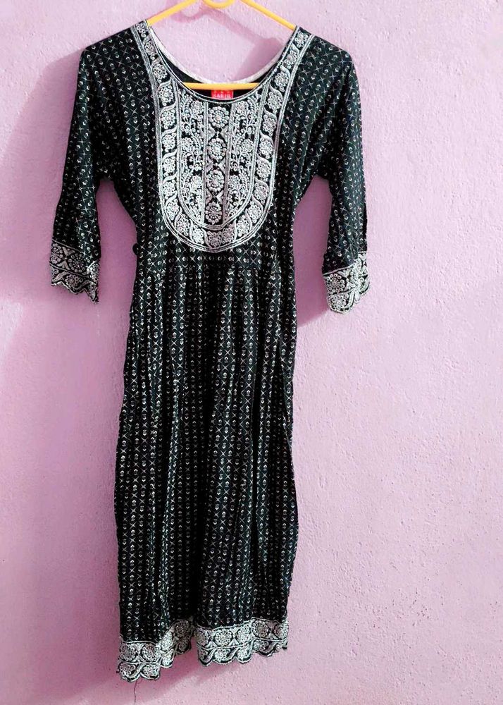 Elegant Black Printed Kurta🖤
