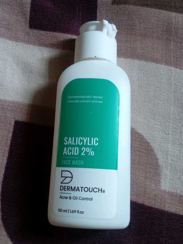 DermaTouch Salicylic Acid Face Wash