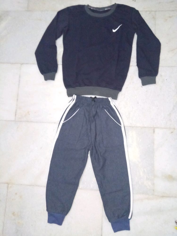 Sweatshirt With PANTS for  4-5 YEARS